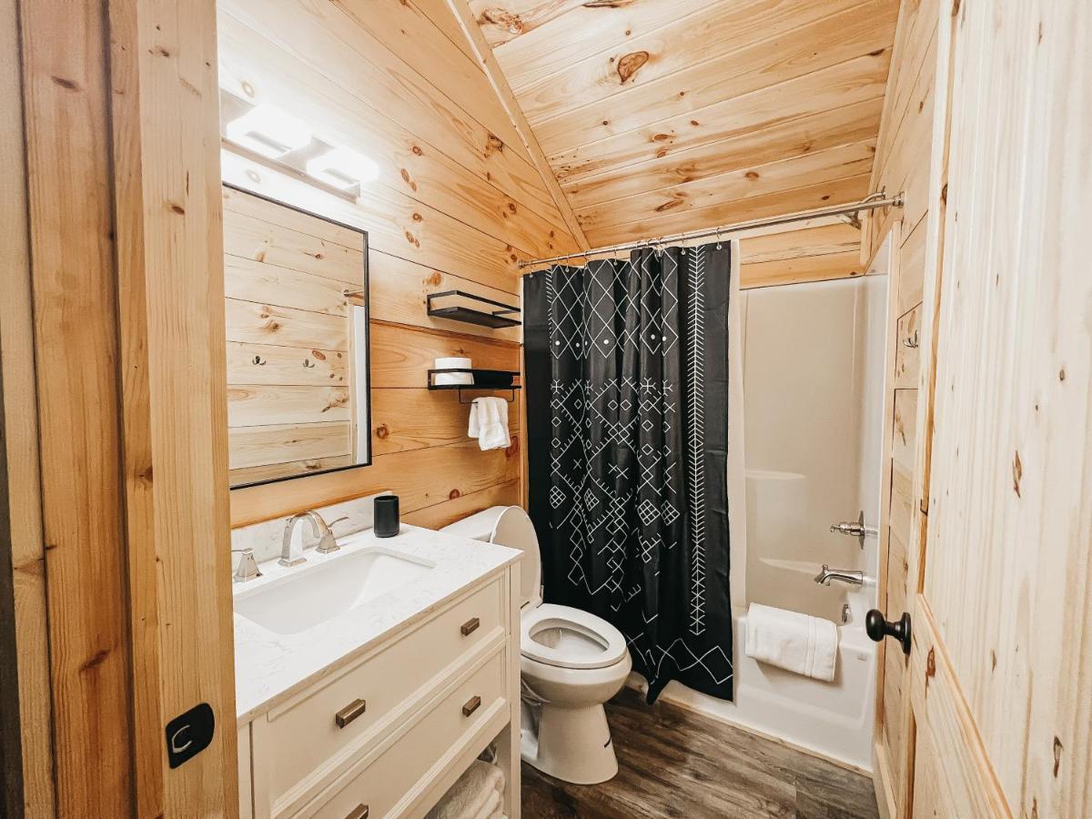 Cabin #4 Studio W Kitchenette Hartwell Eksteriør billede